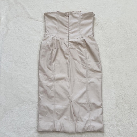 House of CB Camilla Ivory Vegan Leather Strapless Dress Size L+ - Picture 8 of 8